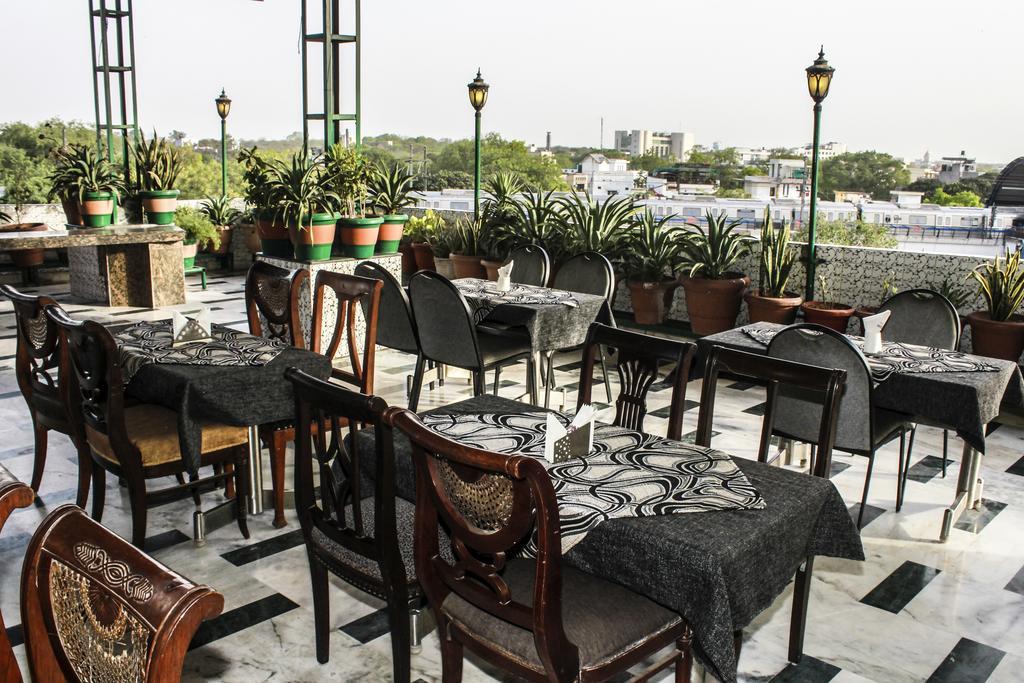 Hotel Arpit Palace Delhi  Eksteriør bilde